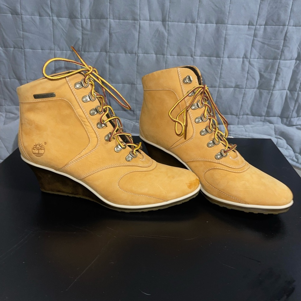Timbs wedges